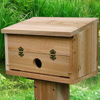Cedar Roosting Box Birdhouse